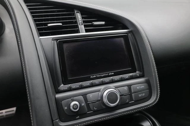 2015 Audi 42 R8 - Image 16 of 16