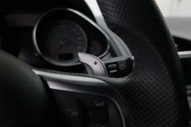 2015 Audi 42 R8 - Image 15 of 16