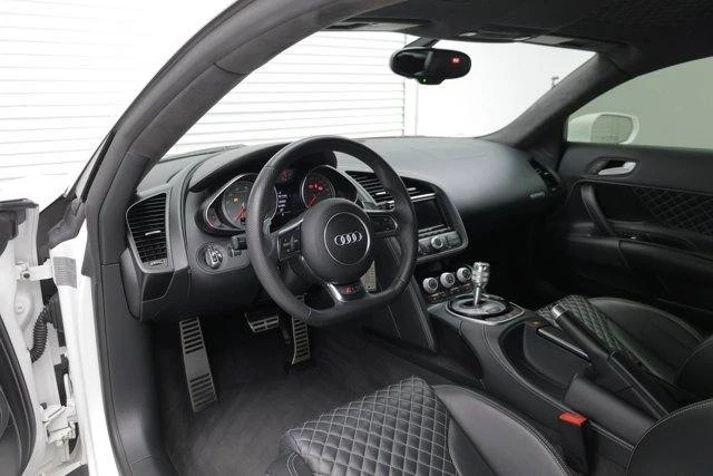 2015 Audi 42 R8 - Image 7 of 16
