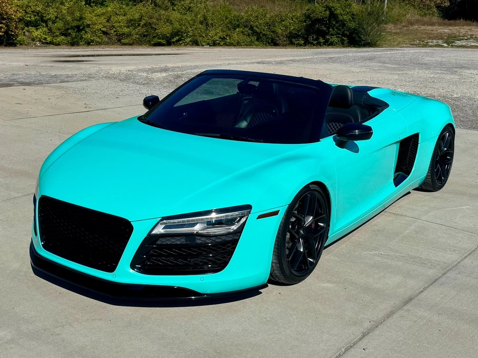2015 Audi 42 R8 - Image 2 of 21