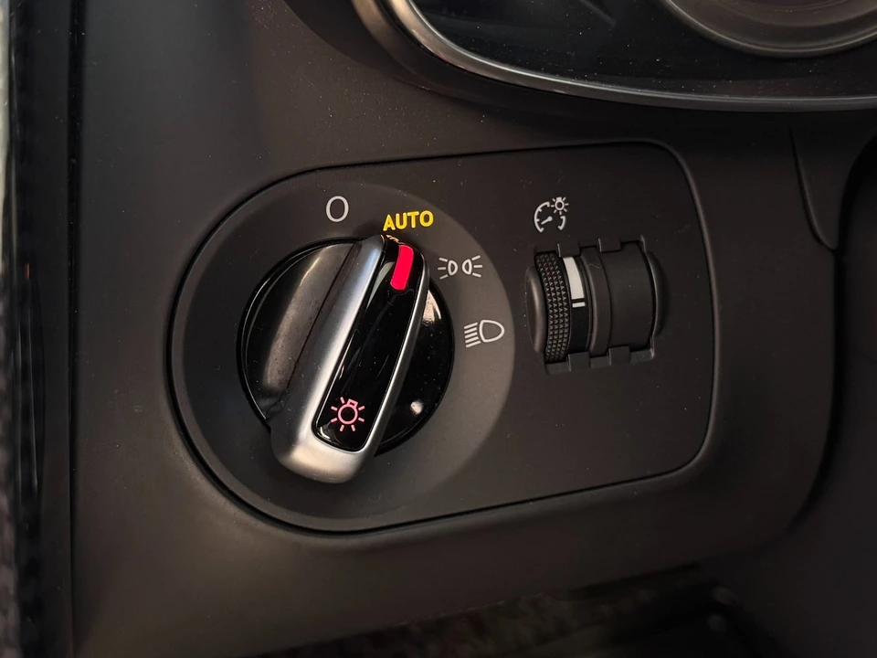 2015 Audi 42 R8 - Image 27 of 31