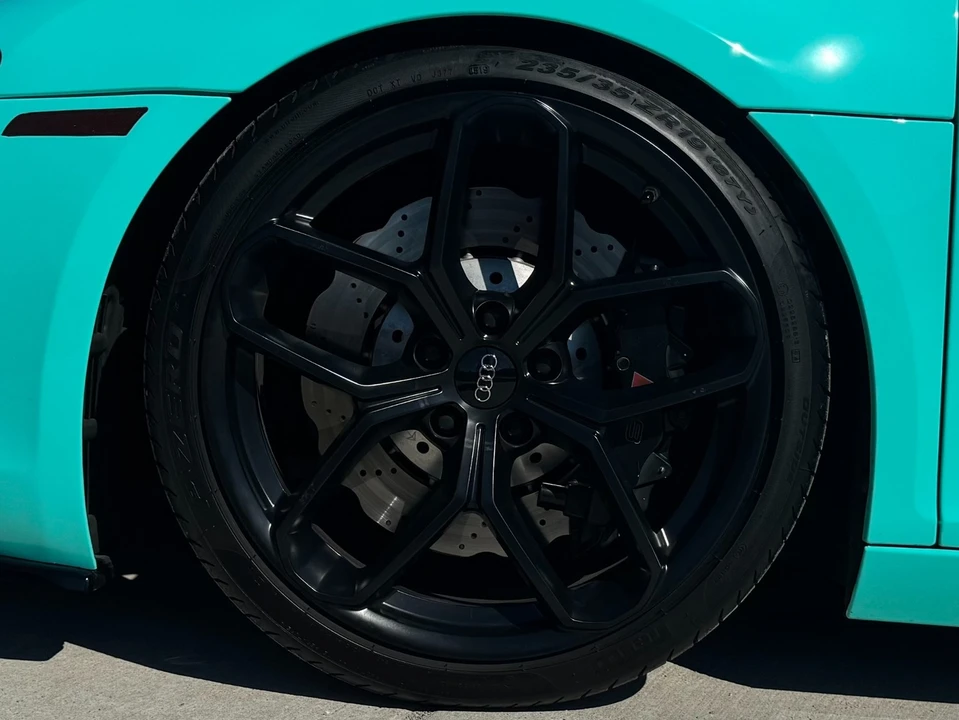 2015 Audi 42 R8 - Image 29 of 31