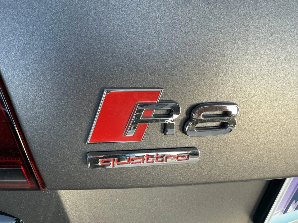 2015 Audi 42 R8 - Image 30 of 31