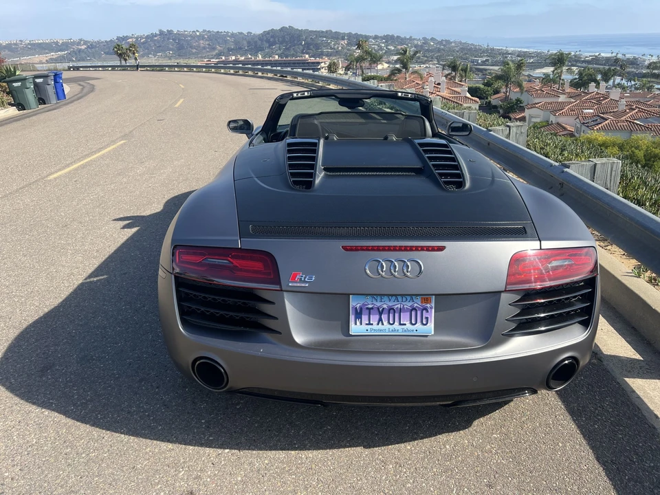 2015 Audi 42 R8 - Image 9 of 31
