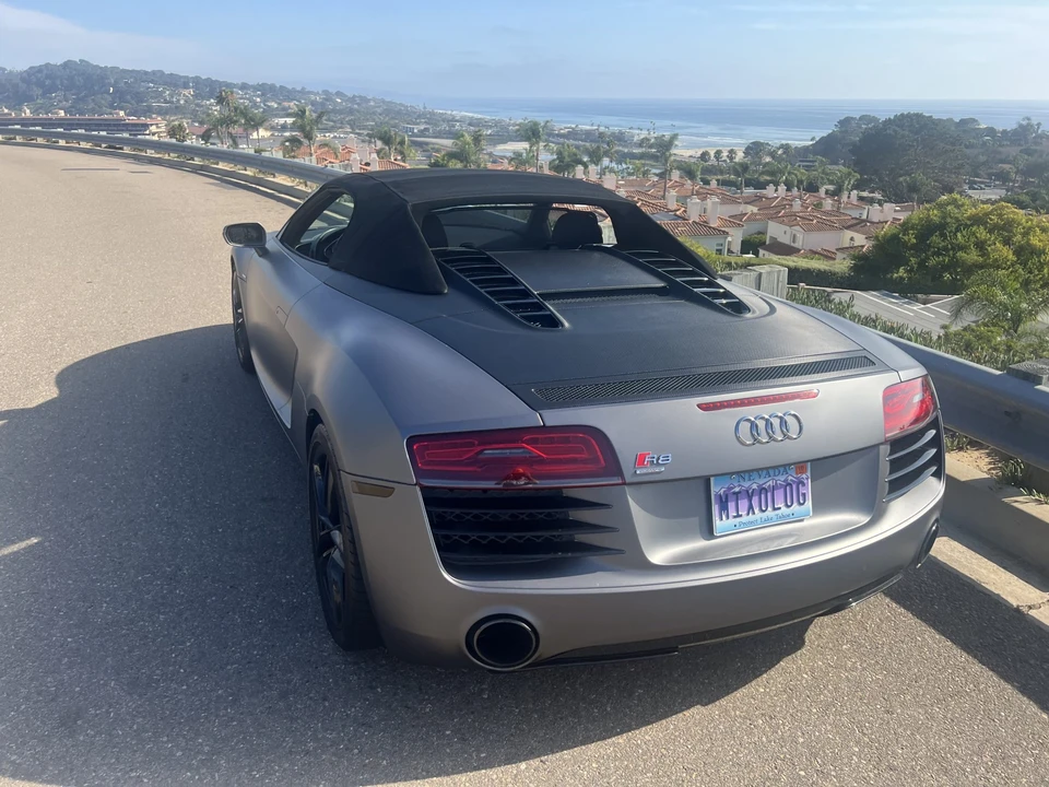 2015 Audi 42 R8 - Image 17 of 31