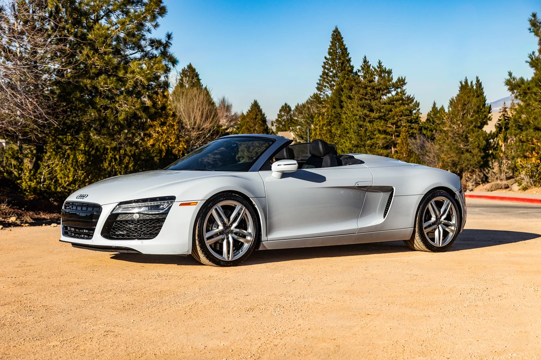 2015 Audi 42 R8 - Image 2 of 9