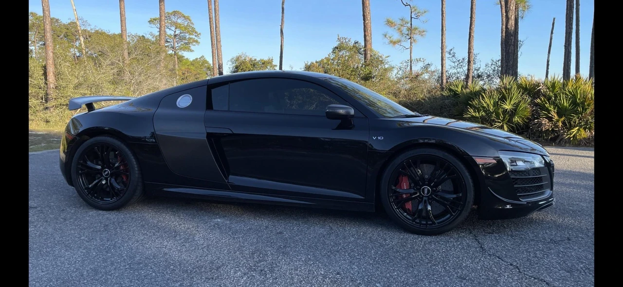 2015 Audi 42 R8 - Image 6 of 31