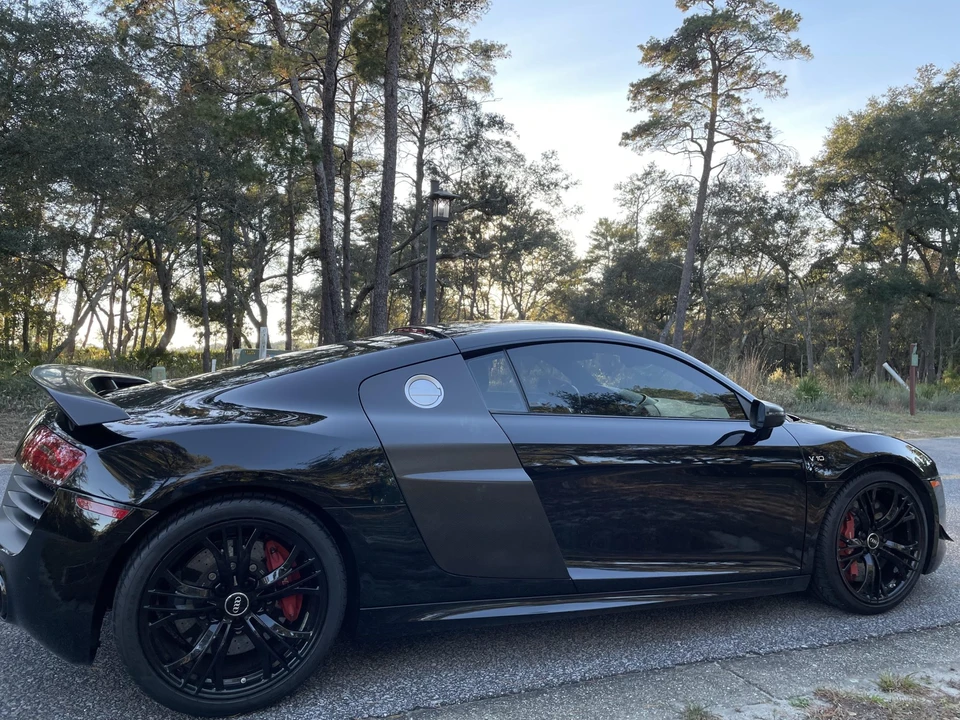 2015 Audi 42 R8 - Image 11 of 31