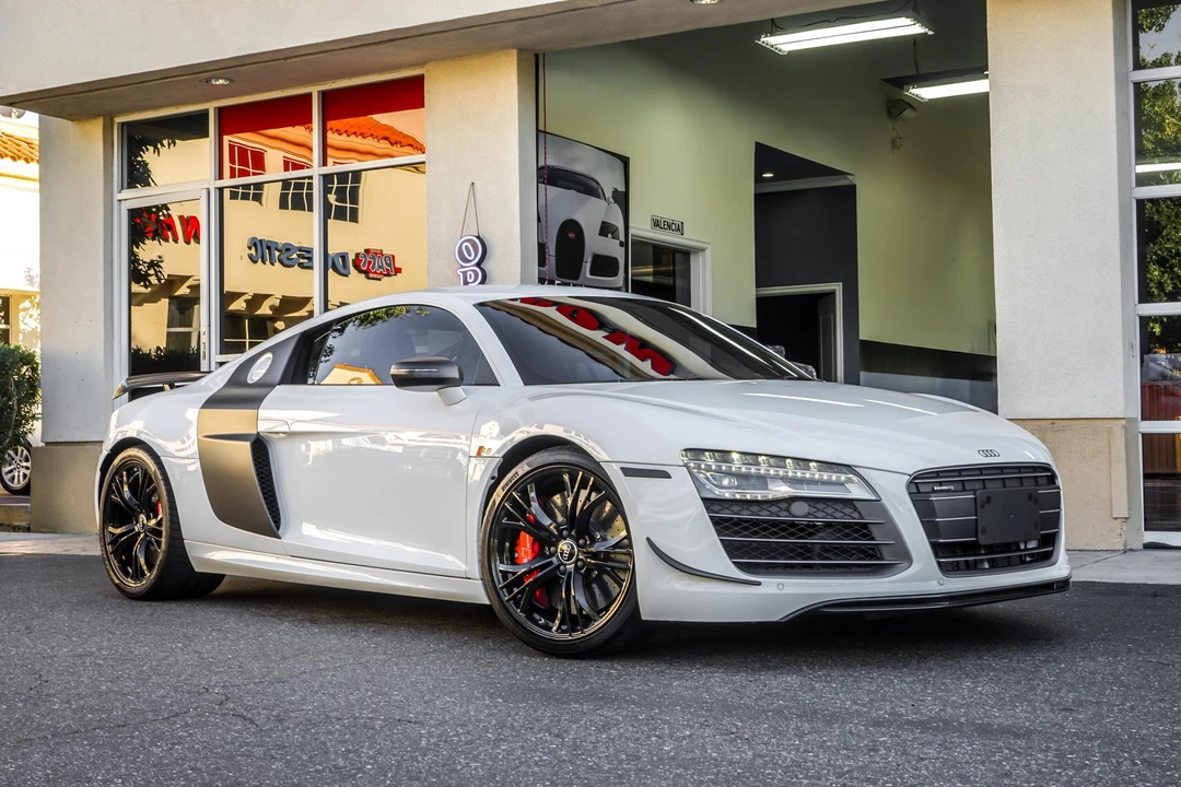 2015 Audi 42 R8 - Image 25 of 31