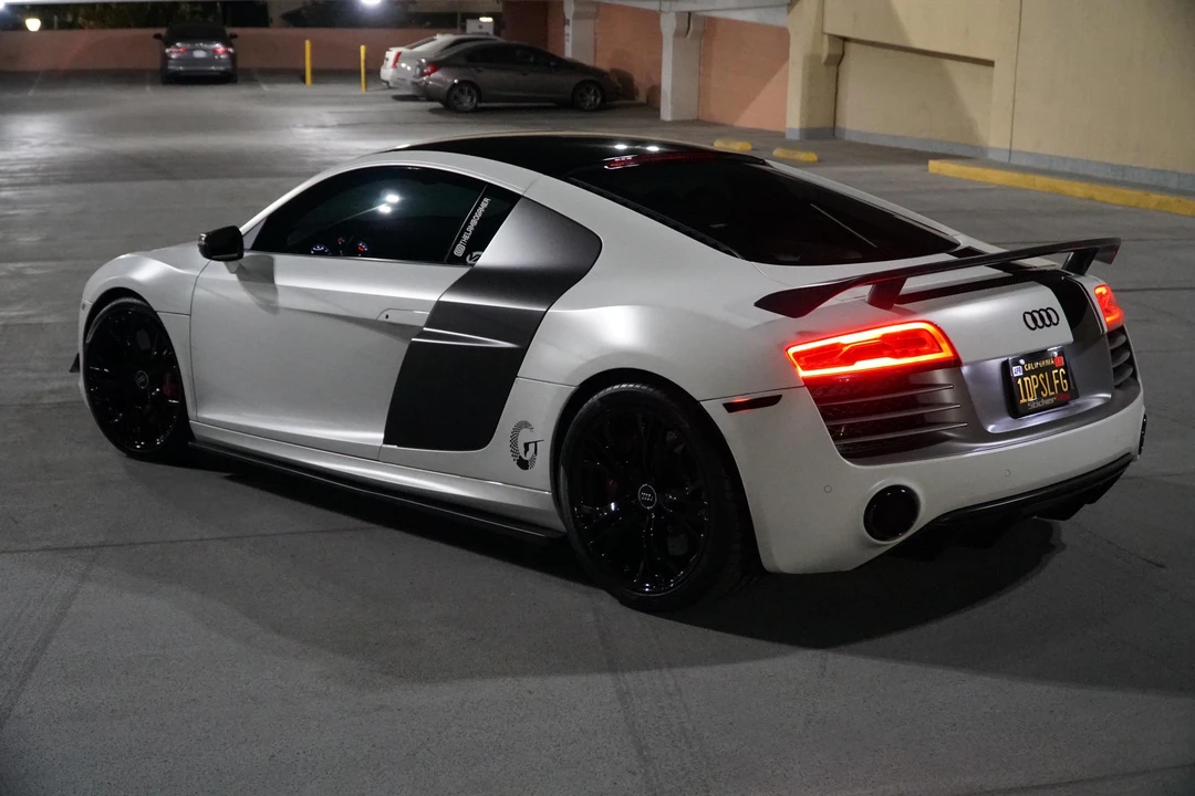 2015 Audi 42 R8 - Image 18 of 31