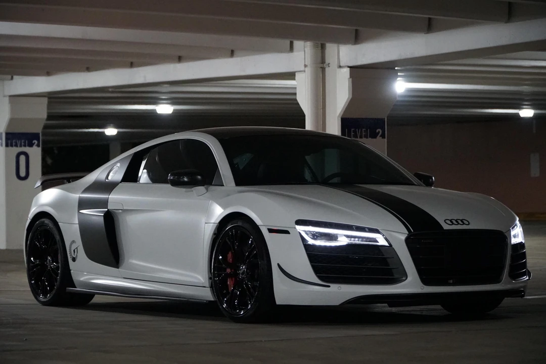2015 Audi 42 R8 - Image 26 of 31
