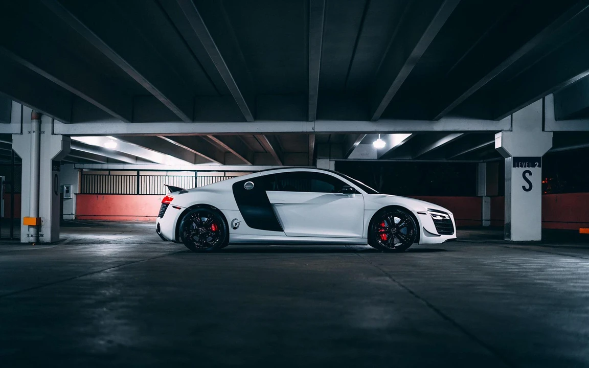2015 Audi 42 R8 - Image 23 of 31