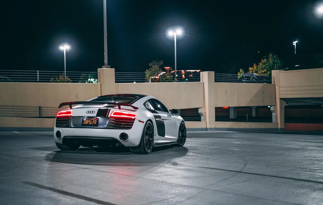 2015 Audi 42 R8 - Image 21 of 31