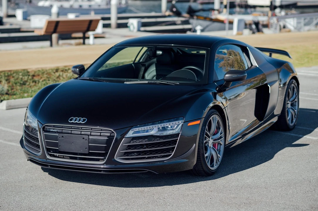 2015 Audi 42 R8 - Image 12 of 31