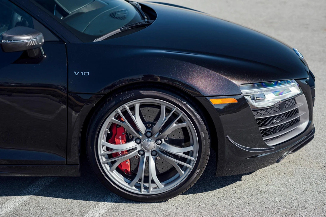 2015 Audi 42 R8 - Image 19 of 31