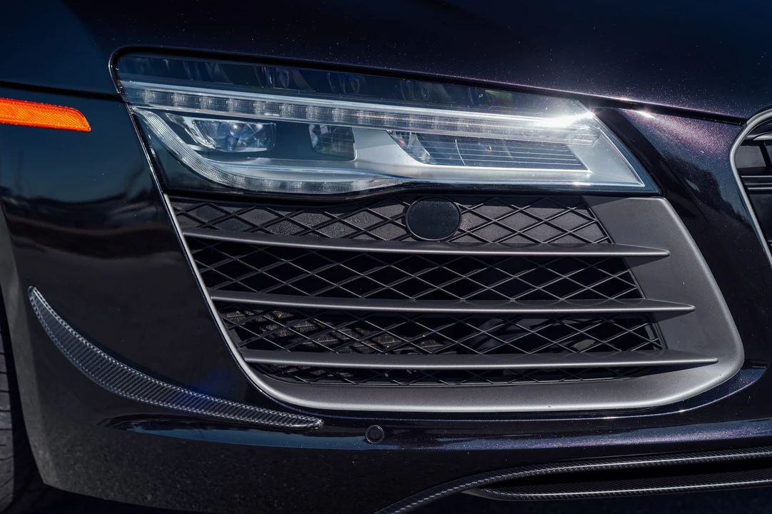 2015 Audi 42 R8 - Image 30 of 31
