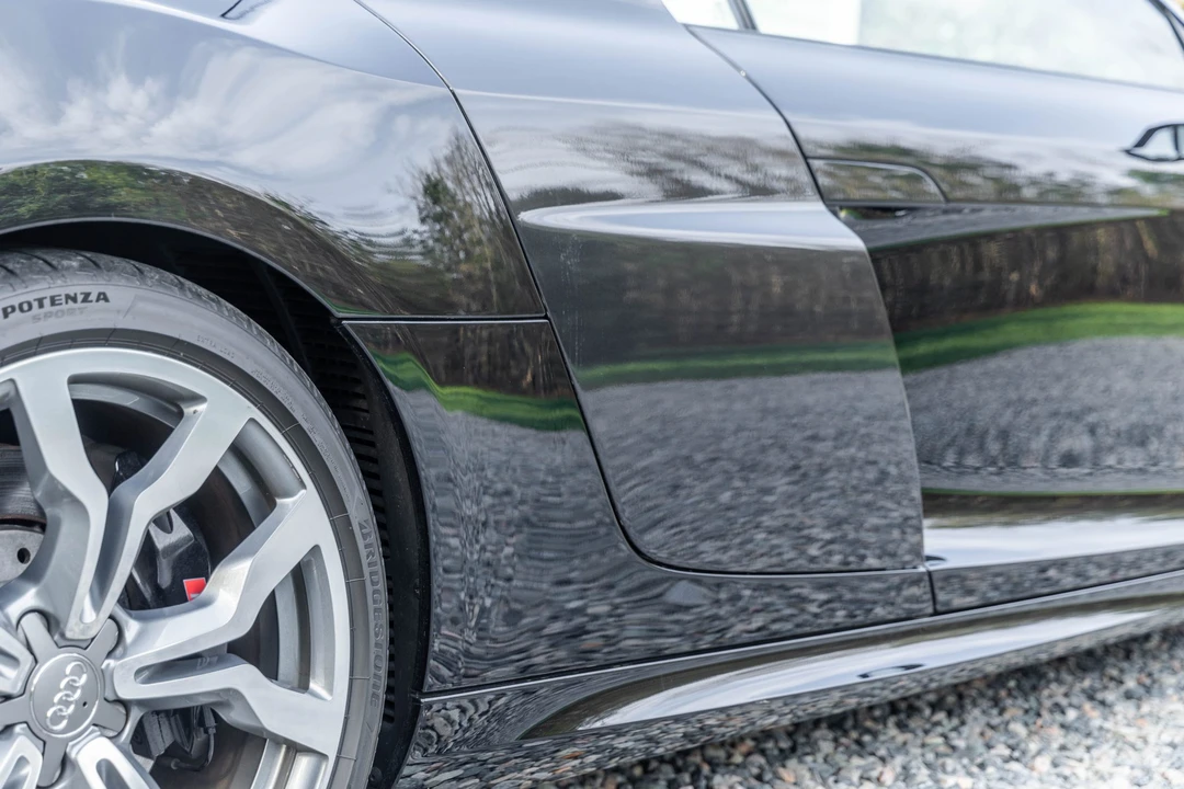 2015 Audi 42 R8 - Image 16 of 31