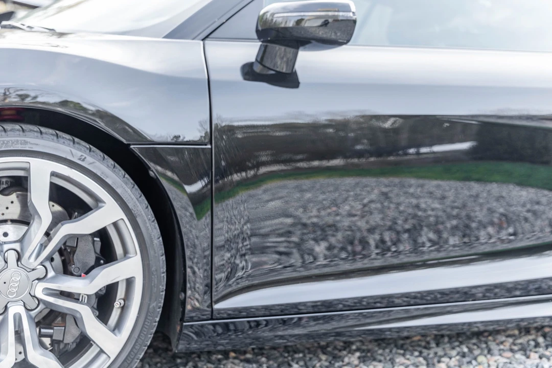 2015 Audi 42 R8 - Image 12 of 31