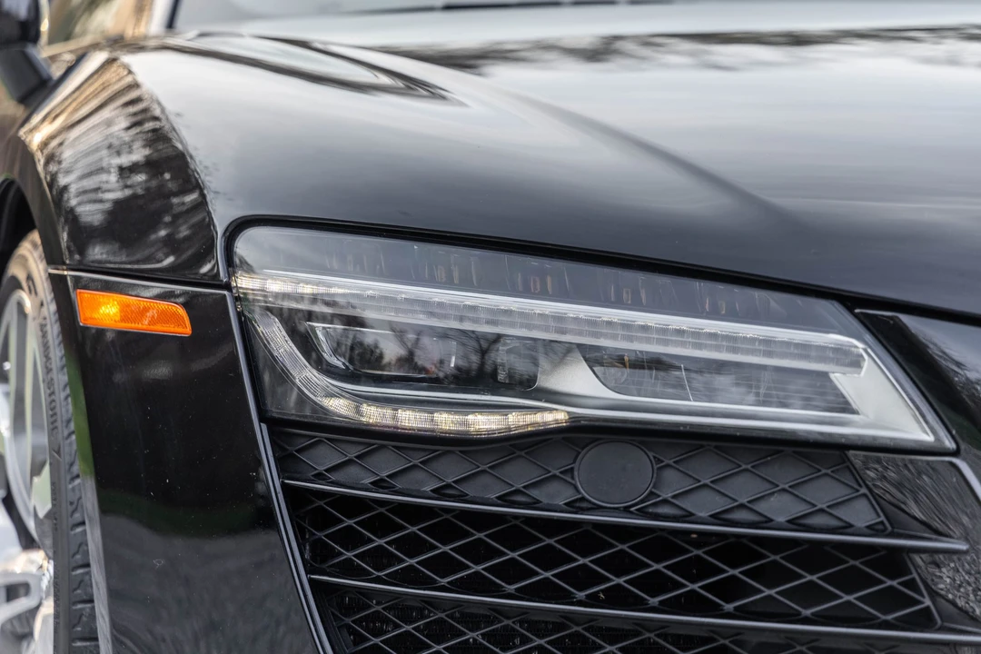 2015 Audi 42 R8 - Image 24 of 31