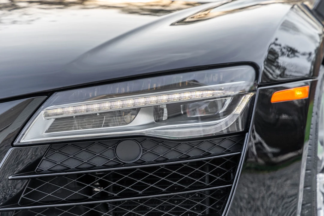 2015 Audi 42 R8 - Image 21 of 31