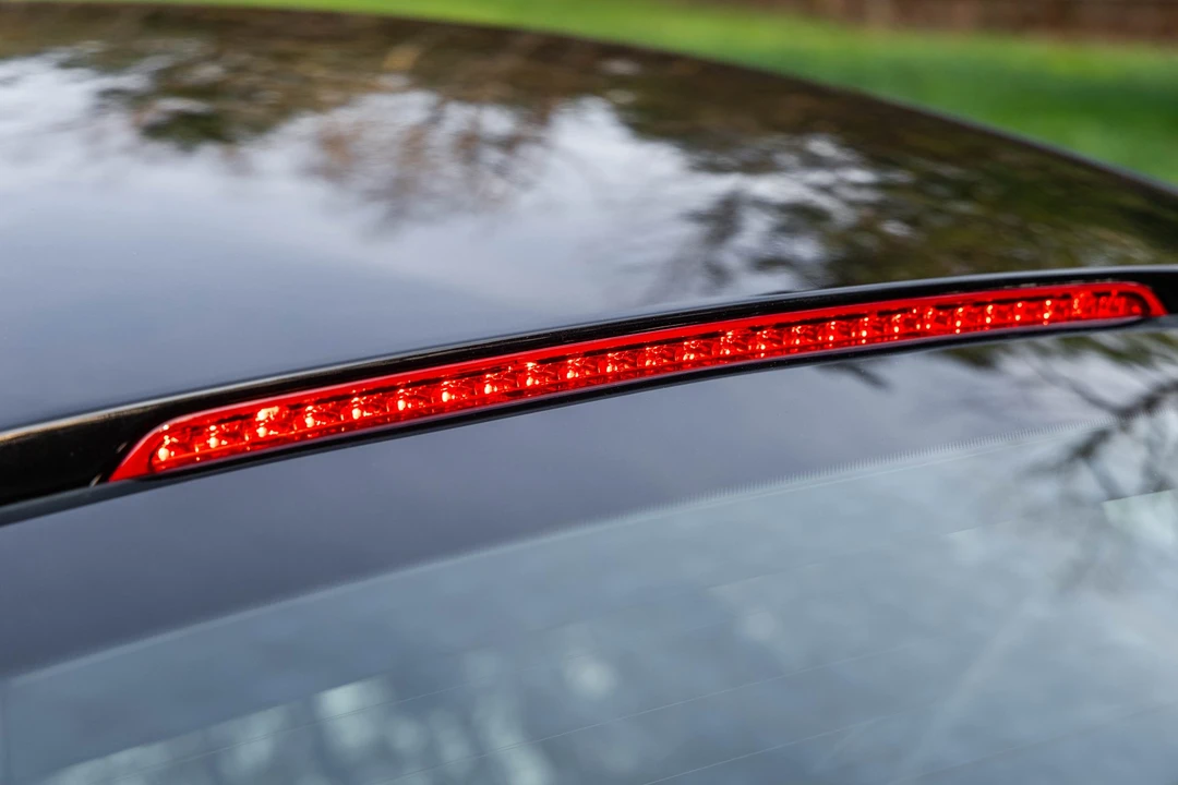 2015 Audi 42 R8 - Image 30 of 31