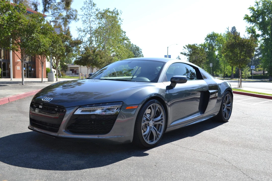 2015 Audi 42 R8 - Image 5 of 31