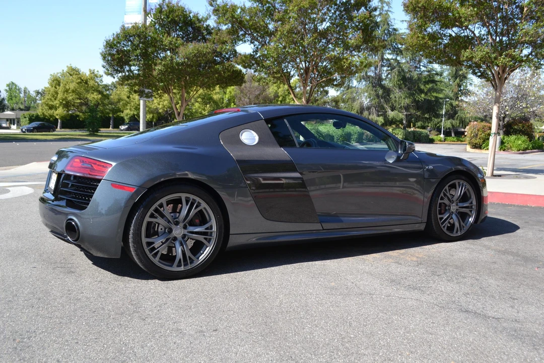 2015 Audi 42 R8 - Image 21 of 31