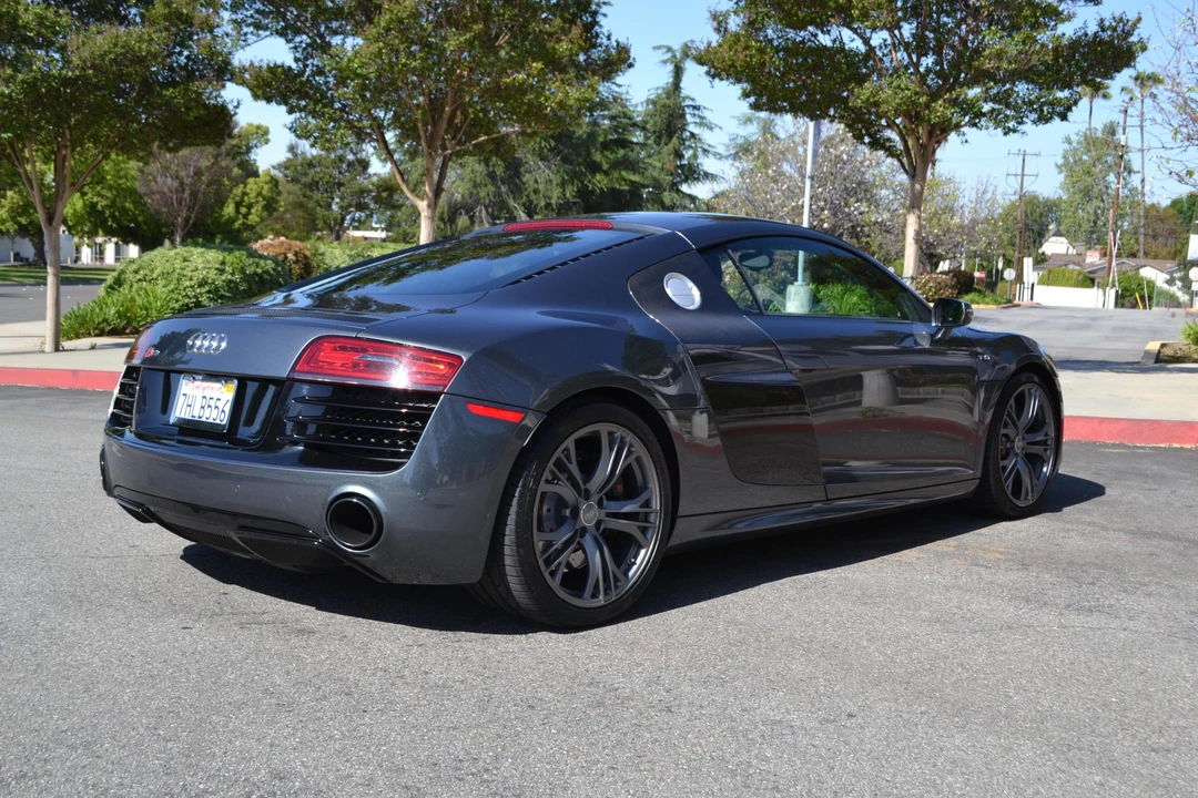 2015 Audi 42 R8 - Image 23 of 31