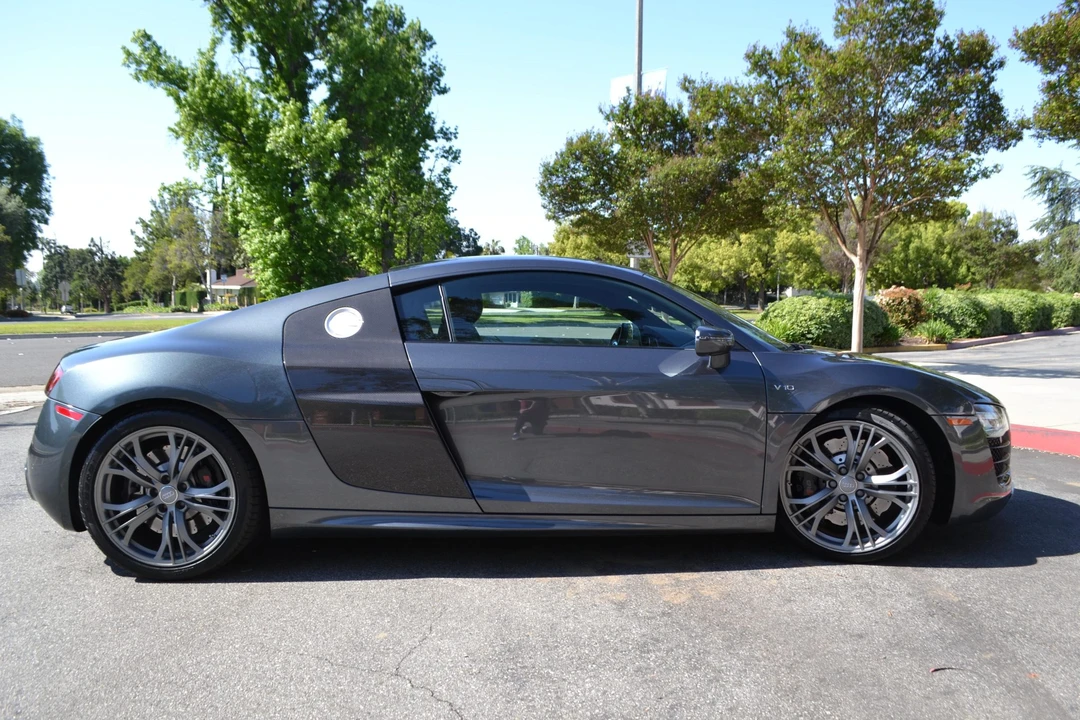 2015 Audi 42 R8 - Image 17 of 31