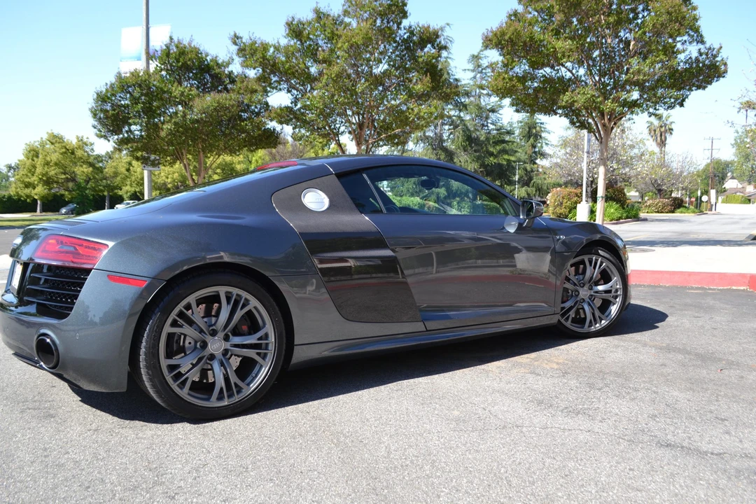 2015 Audi 42 R8 - Image 22 of 31