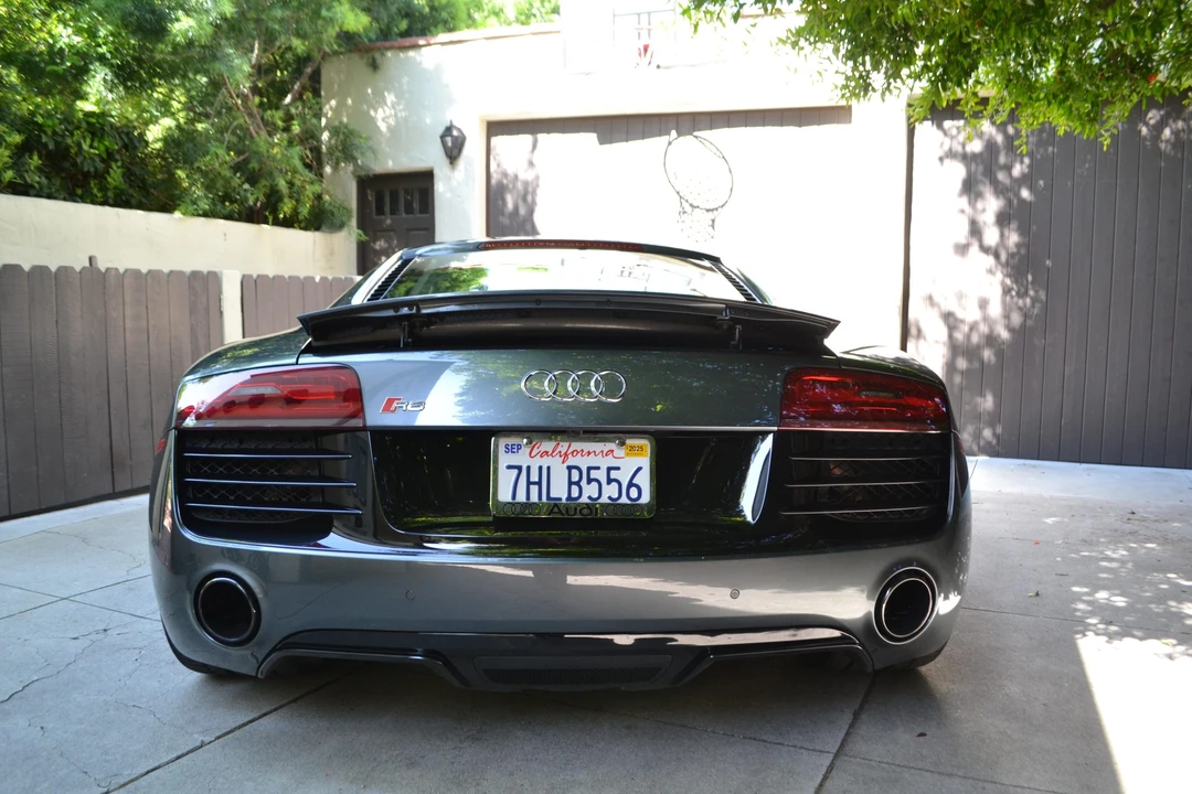 2015 Audi 42 R8 - Image 28 of 31