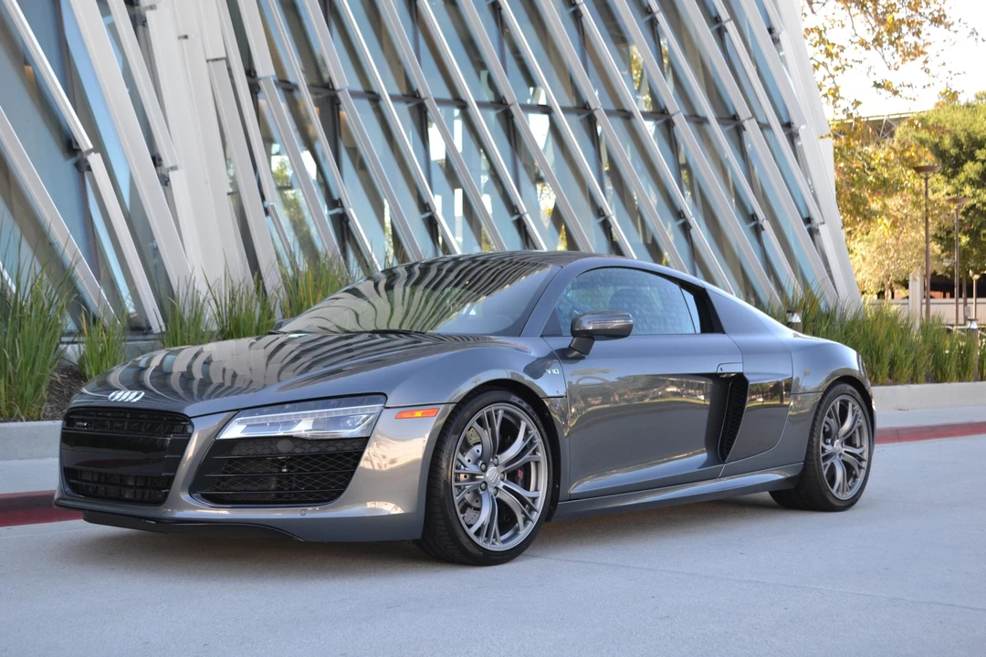 2015 Audi 42 R8 - Image 3 of 31