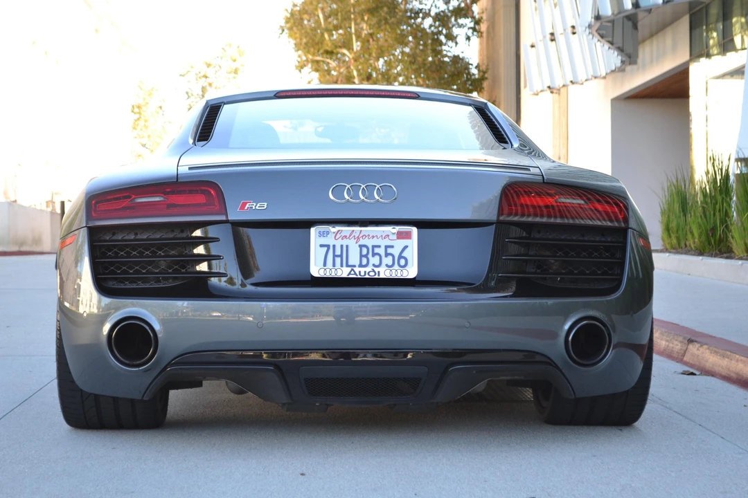 2015 Audi 42 R8 - Image 12 of 31