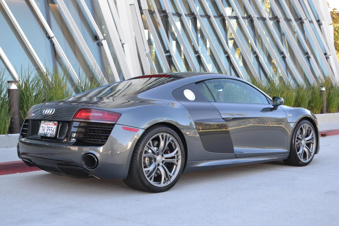2015 Audi 42 R8 - Image 11 of 31