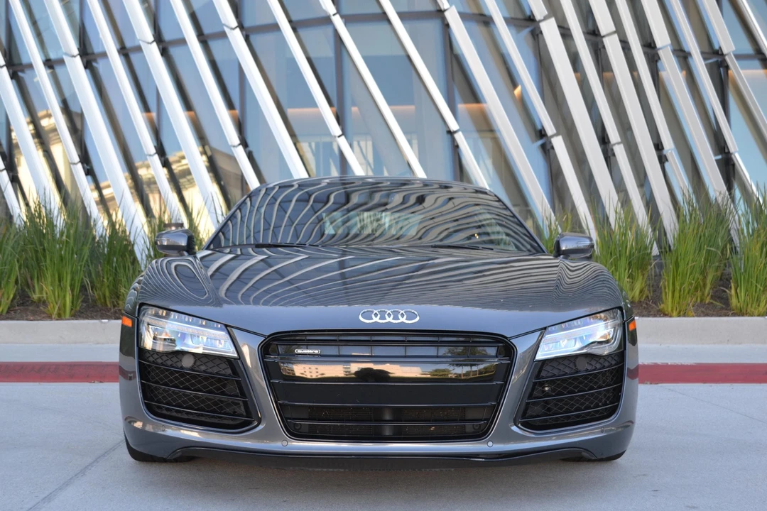 2015 Audi 42 R8 - Image 4 of 31