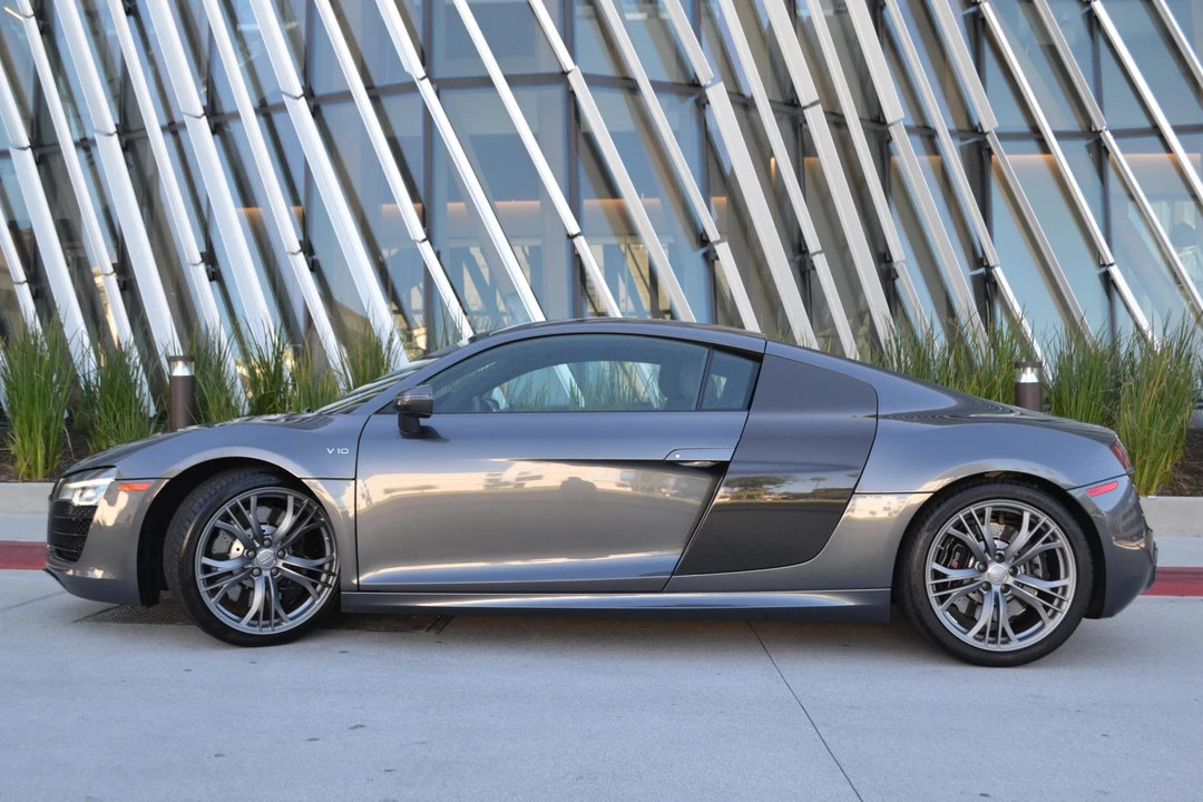 2015 Audi 42 R8 - Image 16 of 31