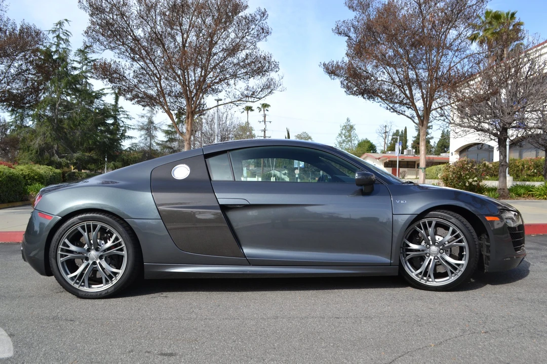 2015 Audi 42 R8 - Image 19 of 31