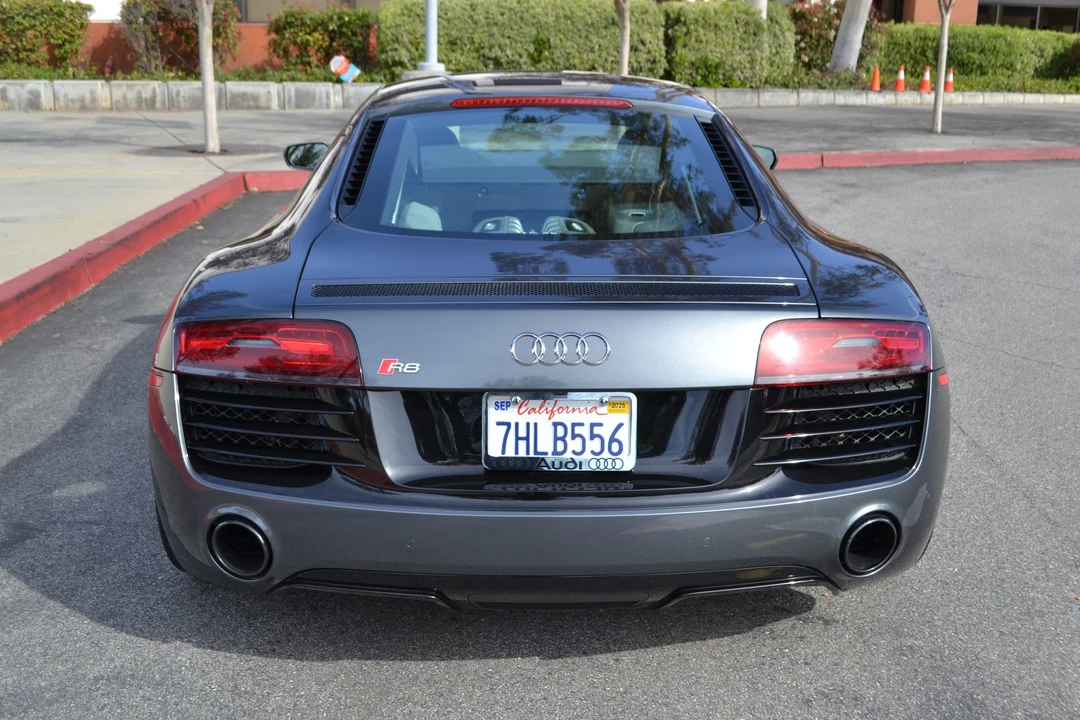 2015 Audi 42 R8 - Image 27 of 31