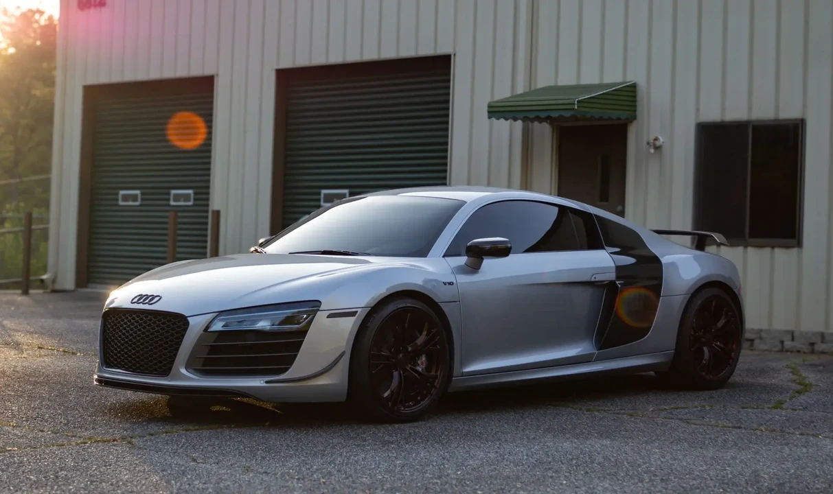 2015 Audi 42 R8 - Image 6 of 6