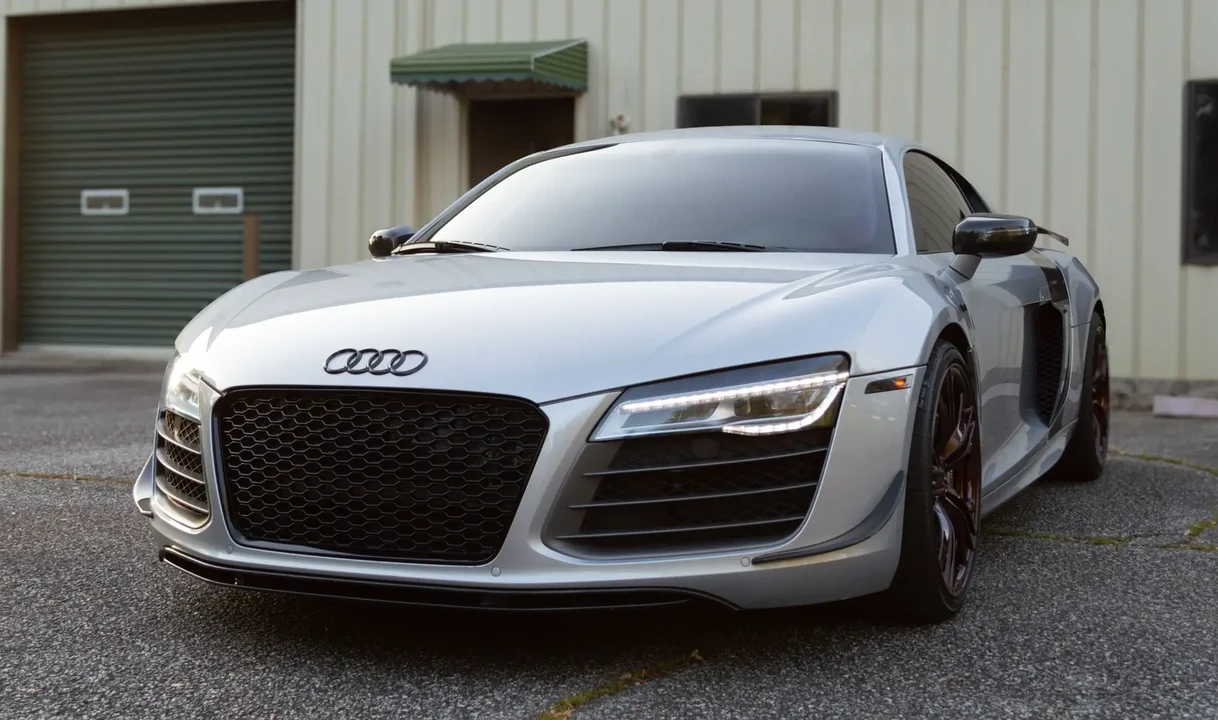 2015 Audi 42 R8 - Image 3 of 6