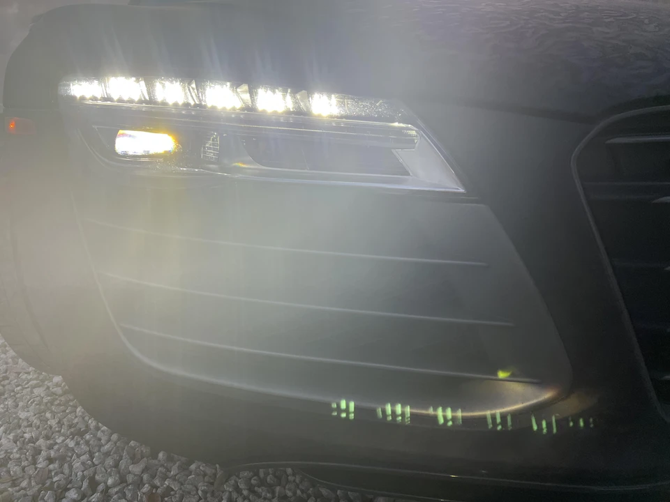 2015 Audi 42 R8 - Image 11 of 31