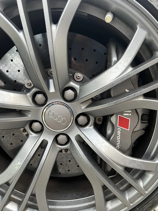 2015 Audi 42 R8 - Image 28 of 31