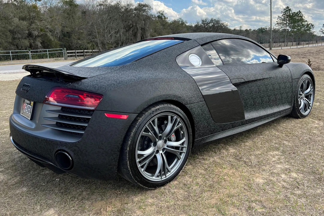 2015 Audi 42 R8 - Image 4 of 31