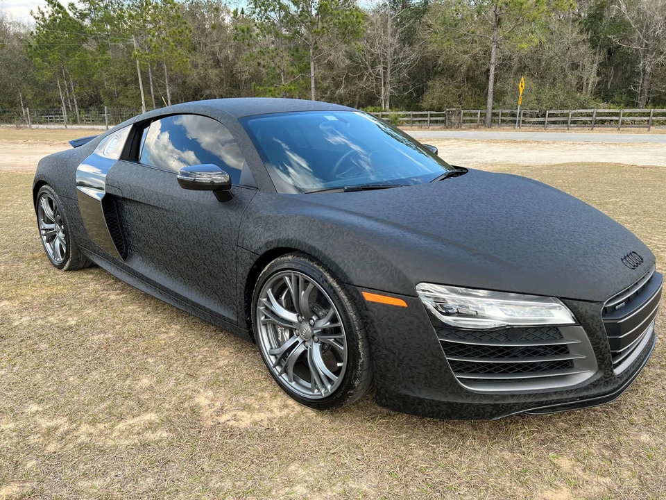 2015 Audi 42 R8 - Image 10 of 31