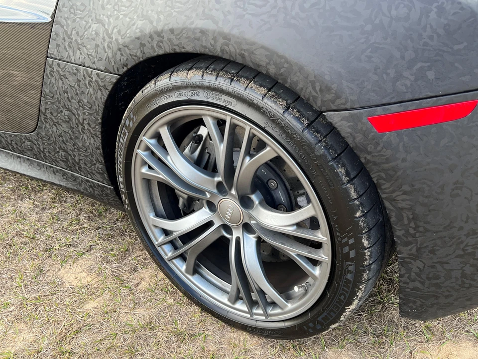 2015 Audi 42 R8 - Image 31 of 31