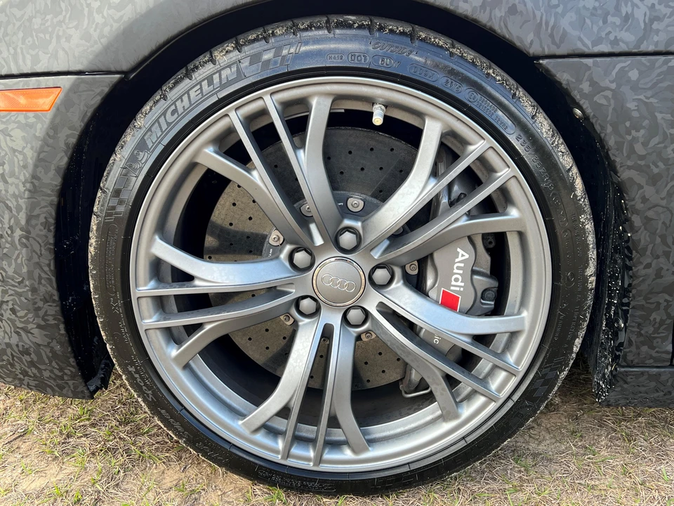 2015 Audi 42 R8 - Image 26 of 31
