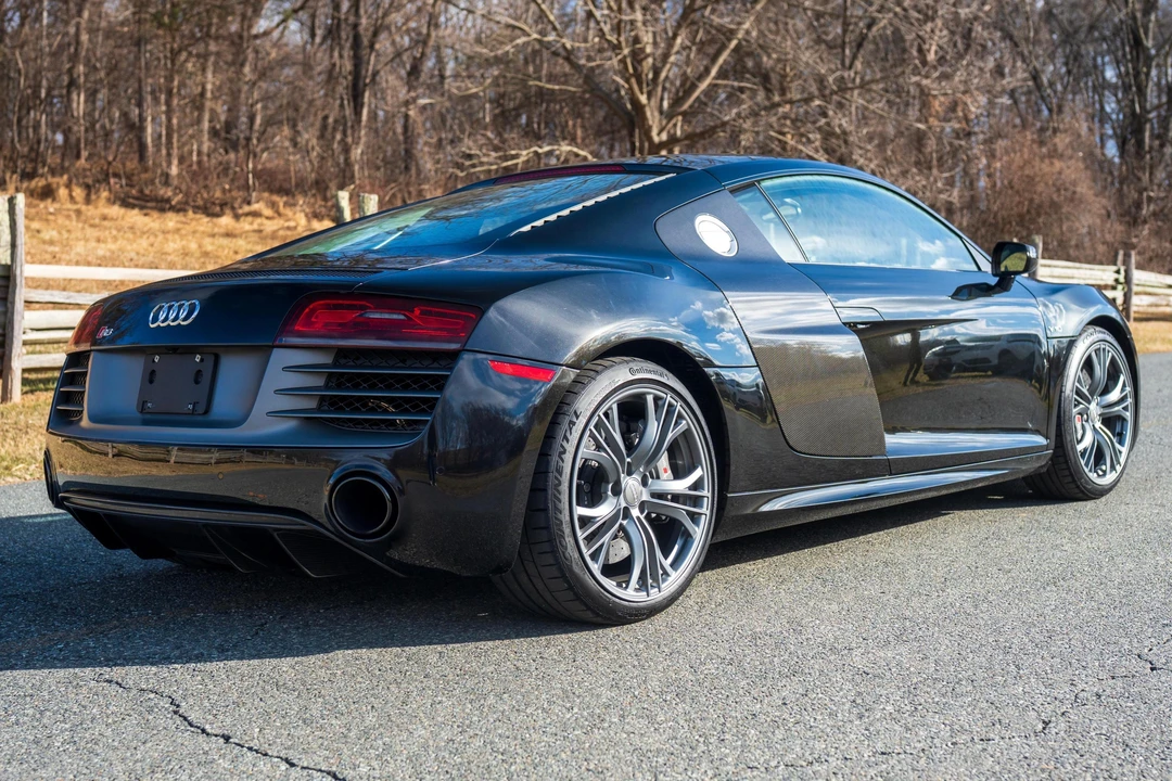 2015 Audi 42 R8 - Image 4 of 31