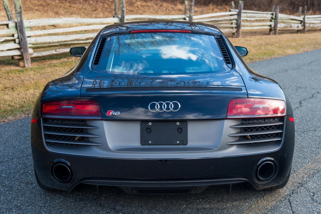 2015 Audi 42 R8 - Image 5 of 31