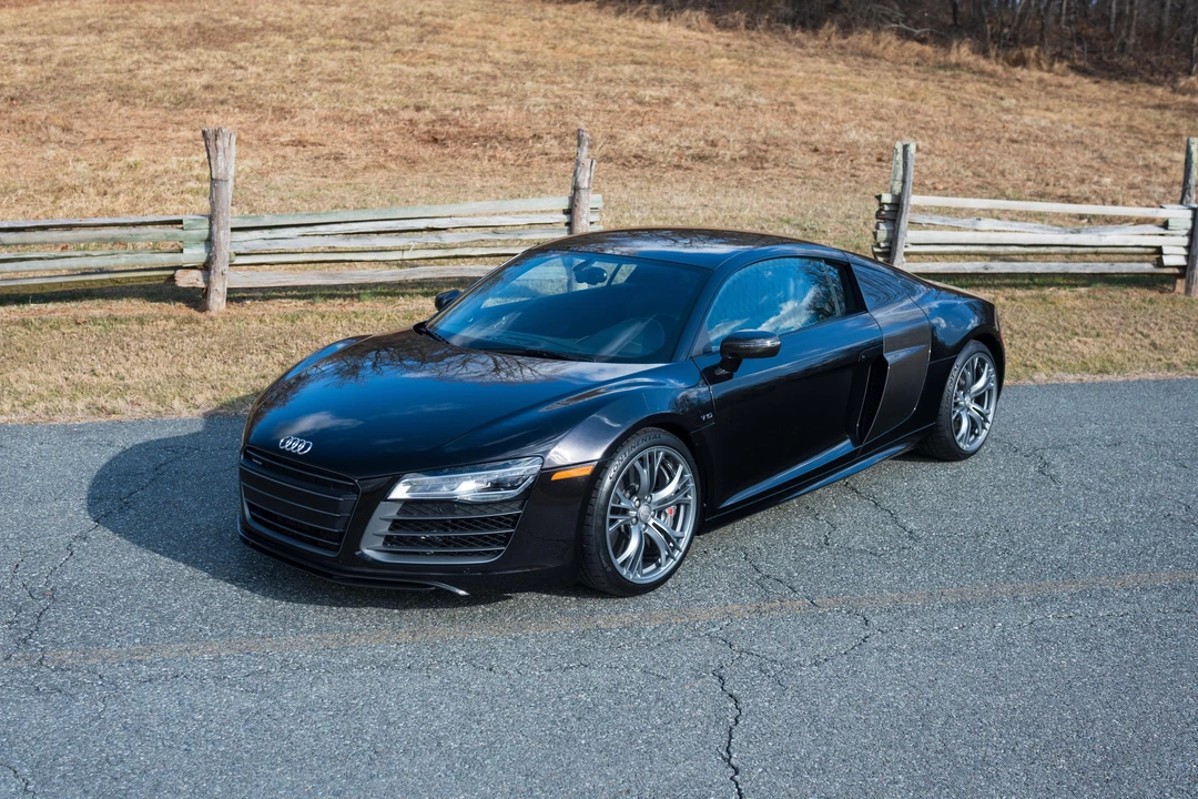 2015 Audi 42 R8 - Image 9 of 31