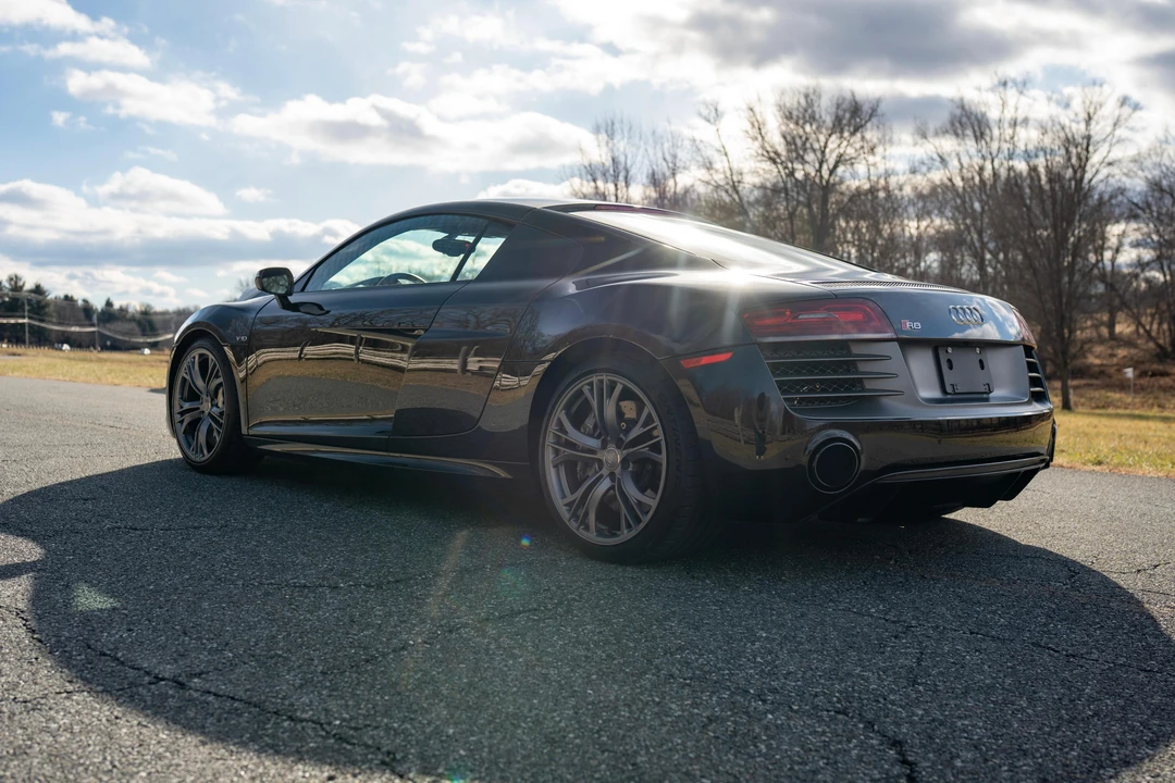2015 Audi 42 R8 - Image 13 of 31